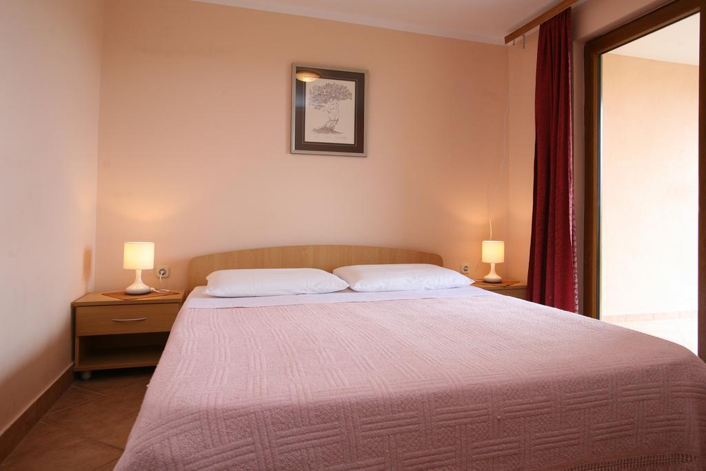 Apartments Neda - Porec South Rum bild