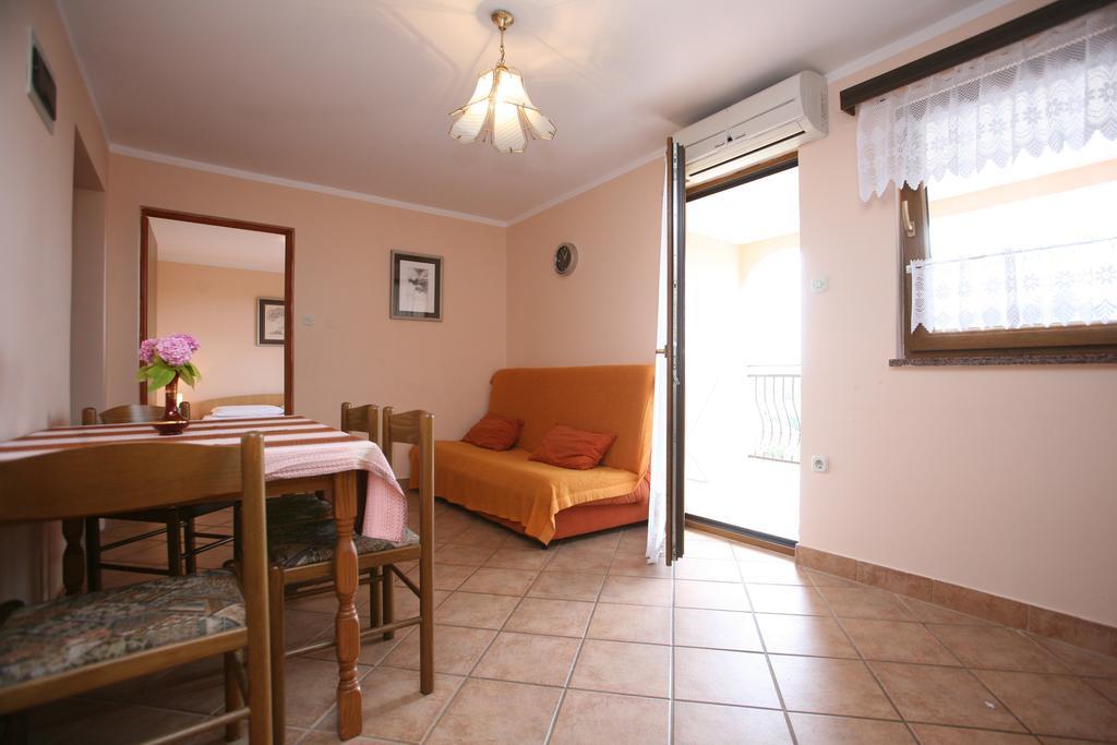 Apartments Neda - Porec South Rum bild