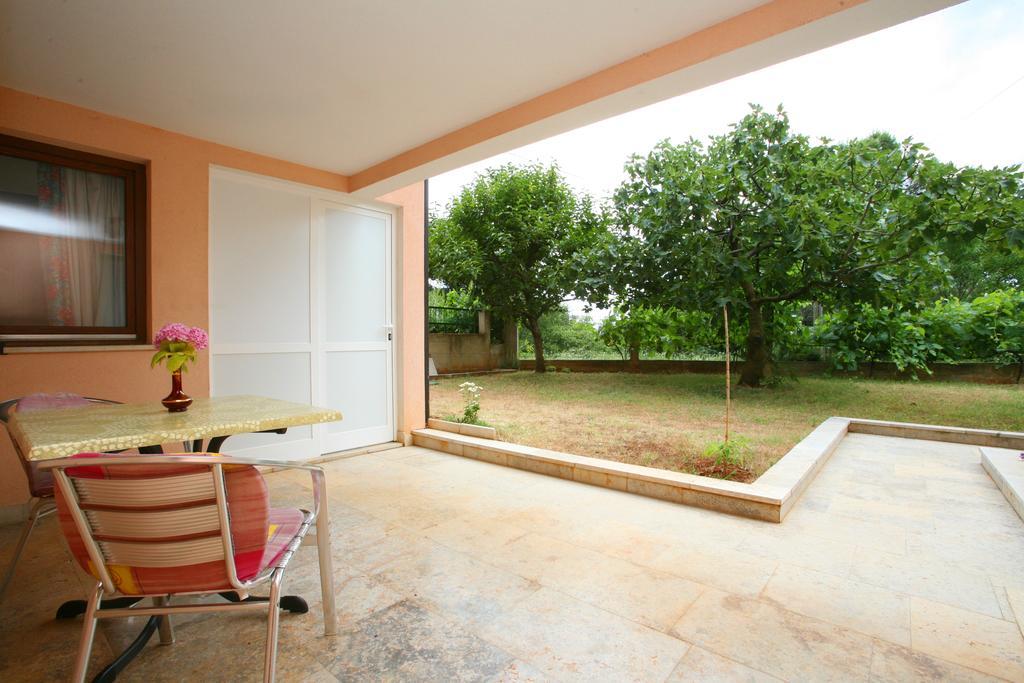 Apartments Neda - Porec South Rum bild