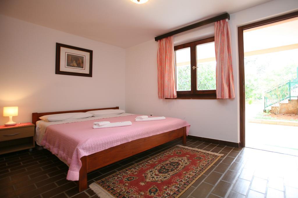 Apartments Neda - Porec South Rum bild