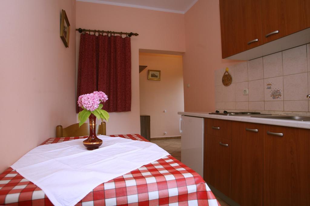 Apartments Neda - Porec South Rum bild